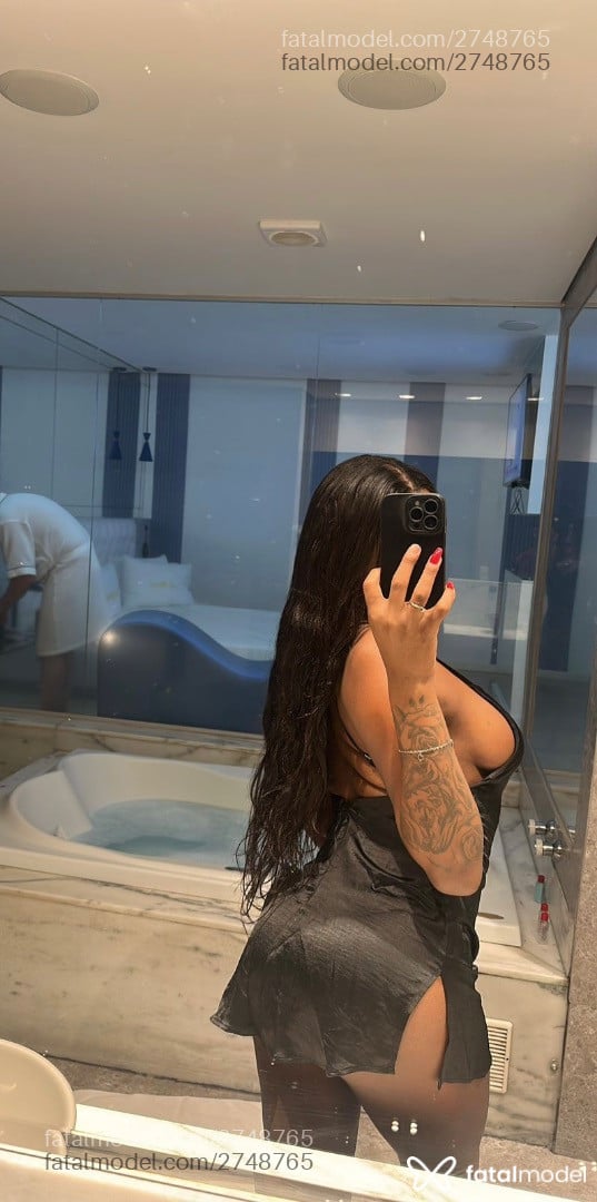 Acompanhante mulher trans morena (o) de olhos castanhos em Lagoa da Prata - Paola