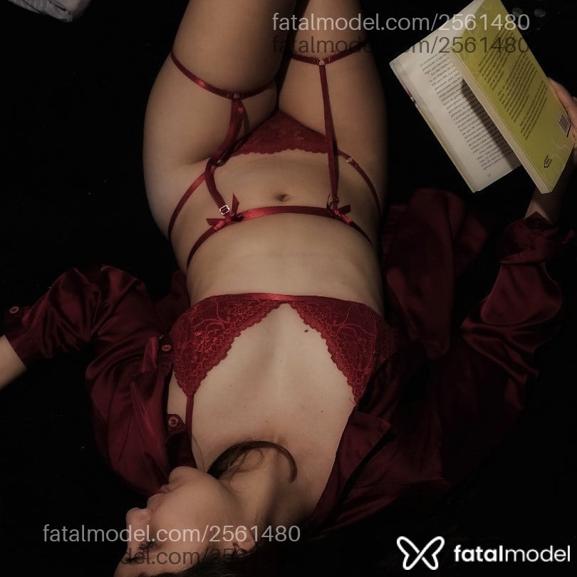 Acompanhante mulher ruiva (o) de olhos pretos em São Paulo - Nyxluar