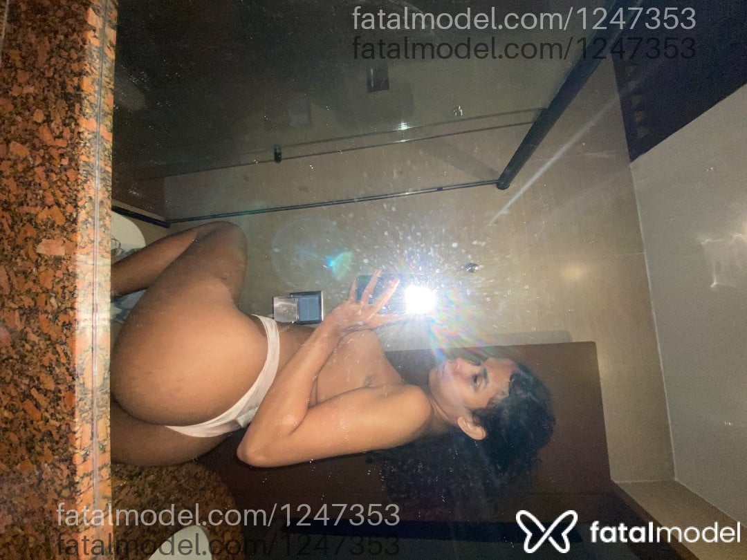 Acompanhante mulher trans morena (o) de olhos pretos em Recife - Debora Cardoso