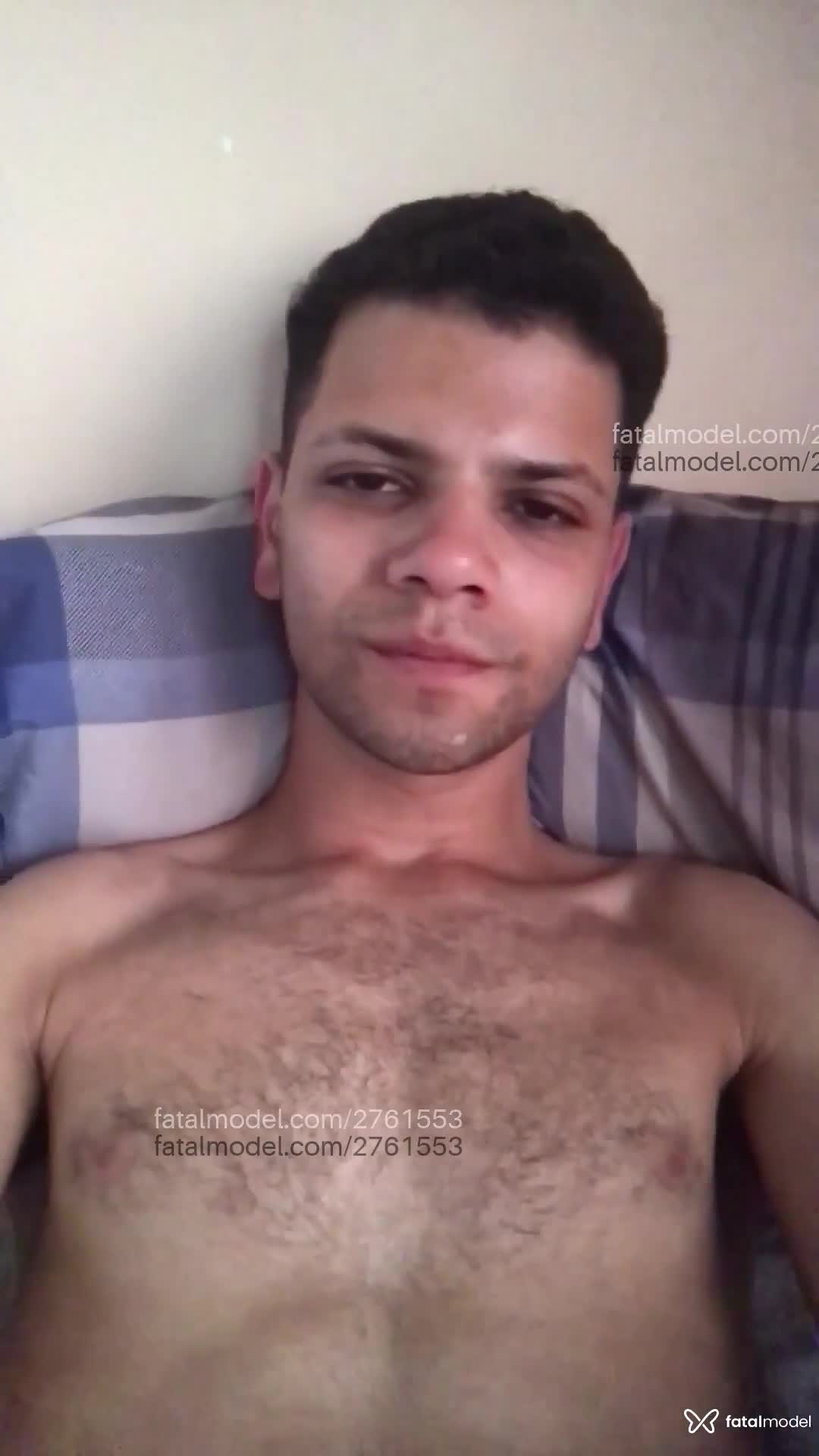 Acompanhante homem morena (o) de olhos pretos em São Paulo Acompanhante homem morena (o) de olhos pretos em São Paulo - Huuluskinha