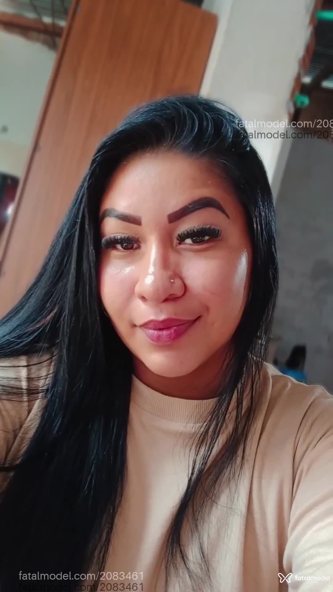 Acompanhante mulher morena (o) de olhos castanhos em Canaã dos Carajás - Lais