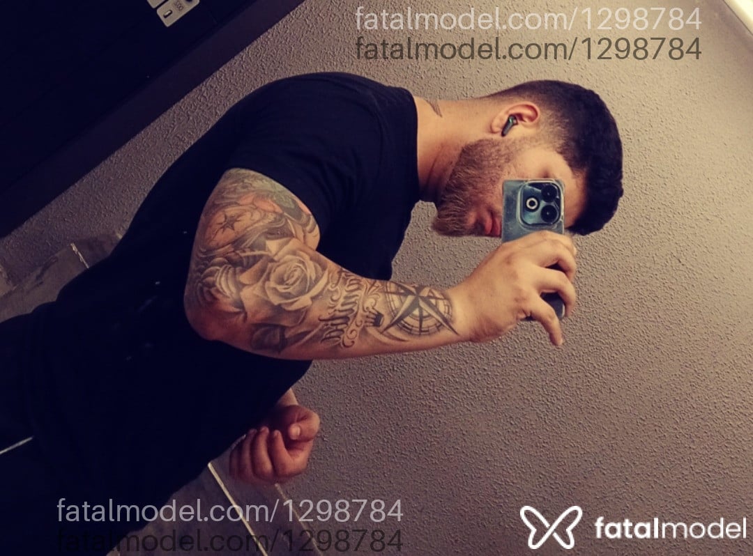 Acompanhante homem com cabelo castanho de olhos castanhos - Rafael sousa Acompanhante homem com cabelo castanho de olhos castanhos - Rafael sousa