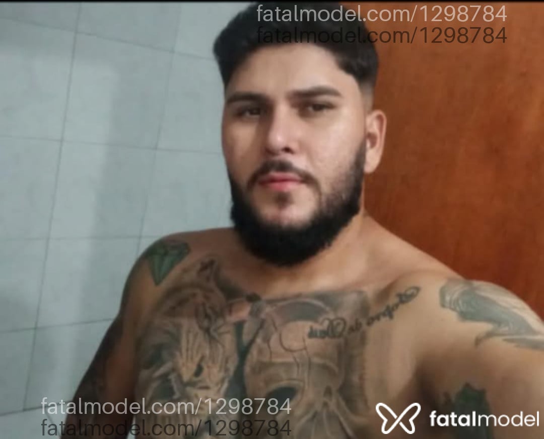 Acompanhante homem com cabelo castanho de olhos castanhos - Rafael sousa Acompanhante homem com cabelo castanho de olhos castanhos - Rafael sousa