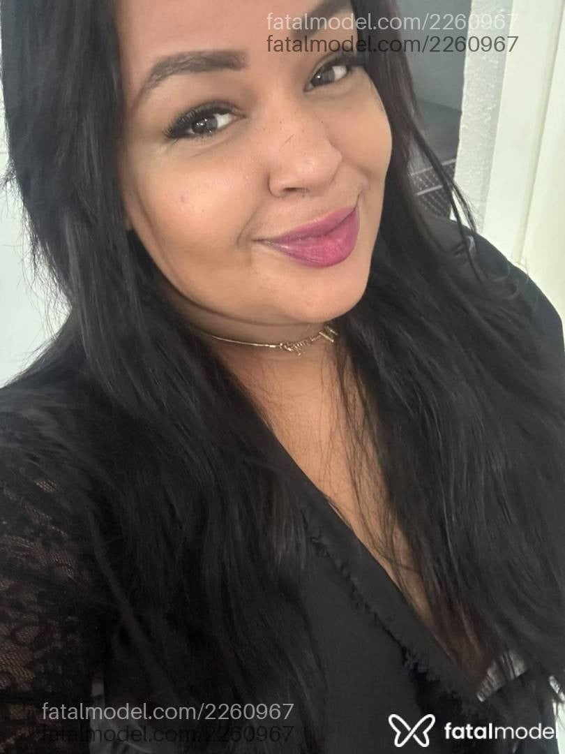Acompanhante mulher com cabelo castanho de olhos castanhos - Nicolly