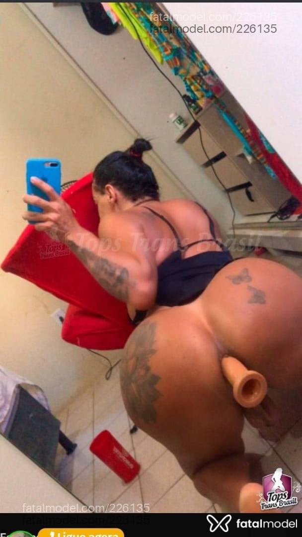 Acompanhante travesti com cabelo castanho de olhos castanhos - Byanca novaes