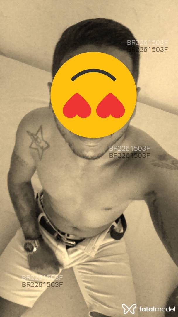 Acompanhante homem morena (o) de olhos castanhos - James Acompanhante homem morena (o) de olhos castanhos - James