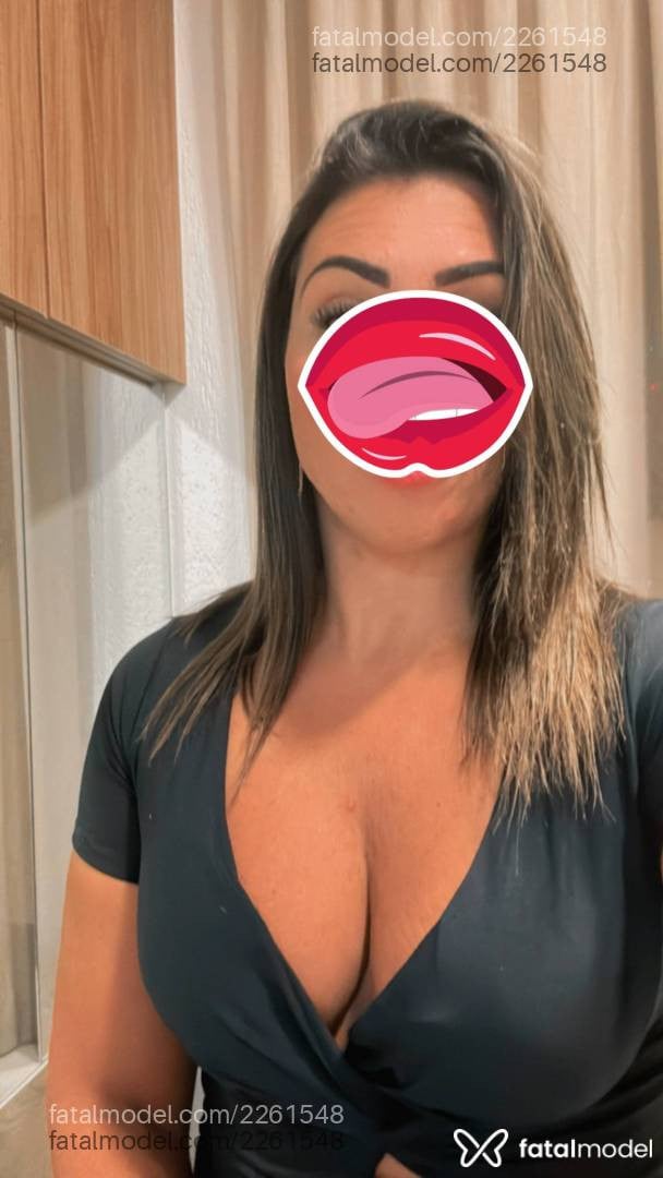 Acompanhante mulher com cabelo castanho de olhos castanhos - Bruna