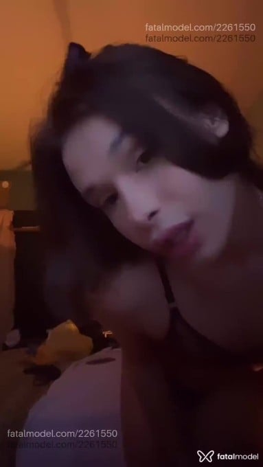 Acompanhante mulher trans com cabelo castanho de olhos castanhos - Erin Bartoline Acompanhante mulher trans com cabelo castanho de olhos castanhos - Erin Bartoline