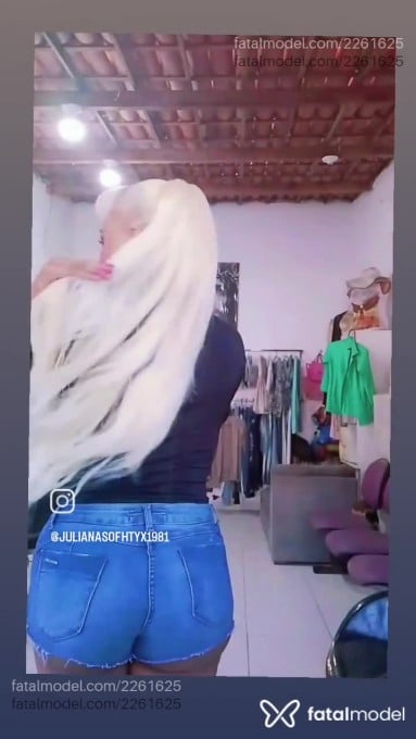 Acompanhante mulher trans morena (o) de olhos castanhos em Fortaleza - Júlia Cabeleireira