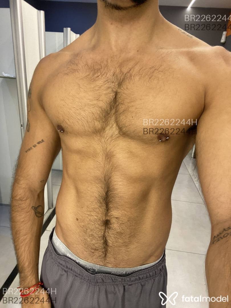 Acompanhante homem com cabelo castanho de olhos castanhos em São Paulo - Guilbertt Alb