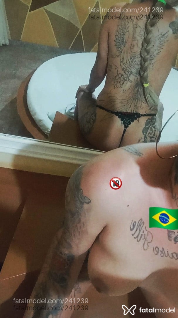 Acompanhante mulher trans loira (o) de olhos castanhos em Cambará - Barbara Andira