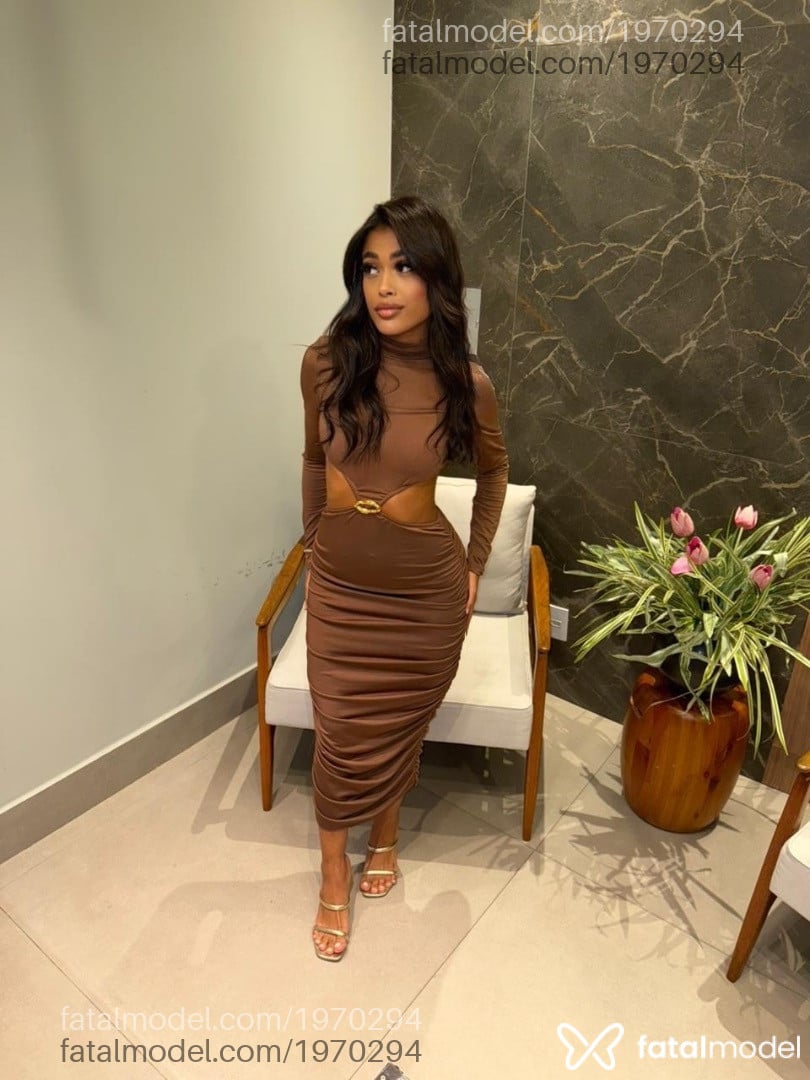 Acompanhante mulher morena (o) de olhos pretos em Santa Rosa - Selena