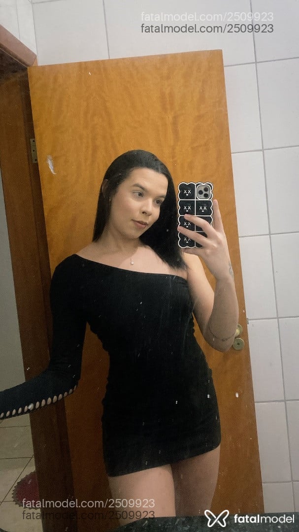 Acompanhante mulher trans morena (o) de olhos castanhos - Jade Mendonça Acompanhante mulher trans morena (o) de olhos castanhos - Jade Mendonça