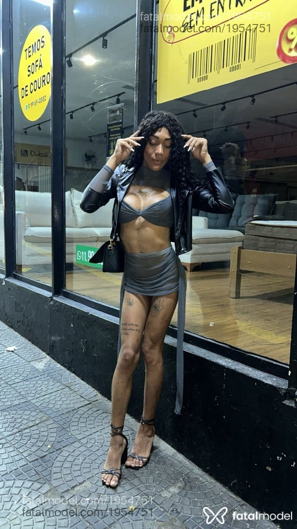 Acompanhante mulher trans morena (o) de olhos castanhos em Guarulhos - Allicy Pinheiro