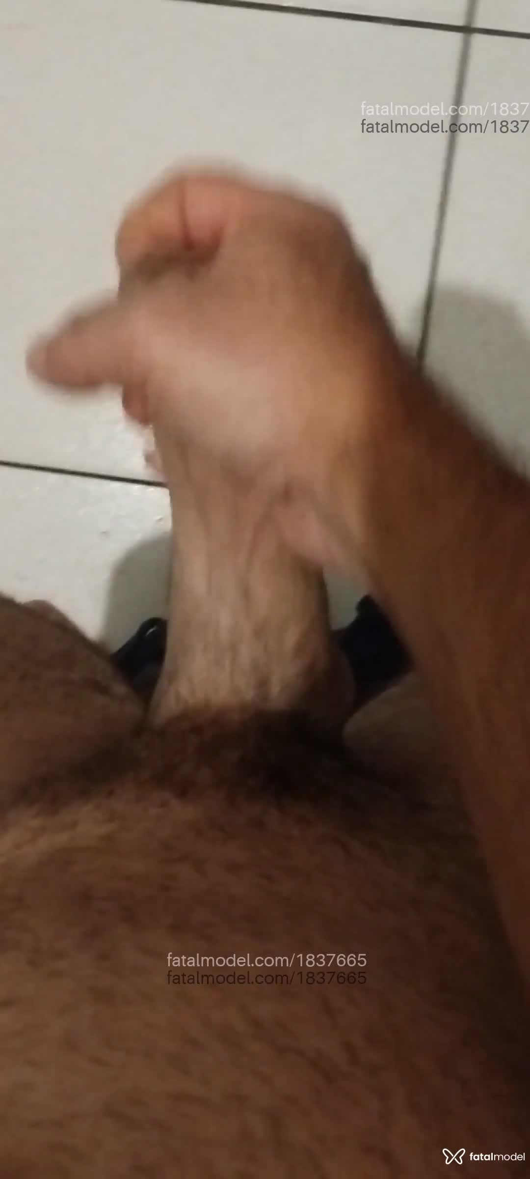 Acompanhante homem com cabelo castanho de olhos castanhos em Patrocínio Acompanhante homem com cabelo castanho de olhos castanhos em Patrocínio - Safadoo