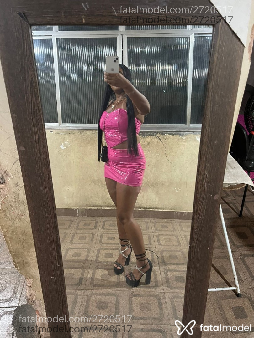 Acompanhante mulher com cabelo castanho de olhos pretos em Rio de Janeiro Acompanhante mulher com cabelo castanho de olhos pretos em Rio de Janeiro - Thifanny