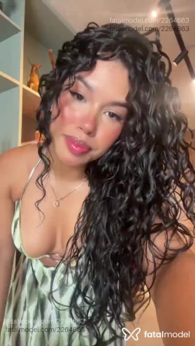 Acompanhante mulher morena (o) de olhos pretos em João Pessoa Acompanhante mulher morena (o) de olhos pretos em João Pessoa - Lorena Castro