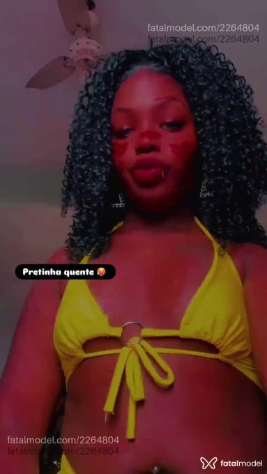Acompanhante mulher morena (o) de olhos castanhos em Guarapari - Ana Clara Ferrero