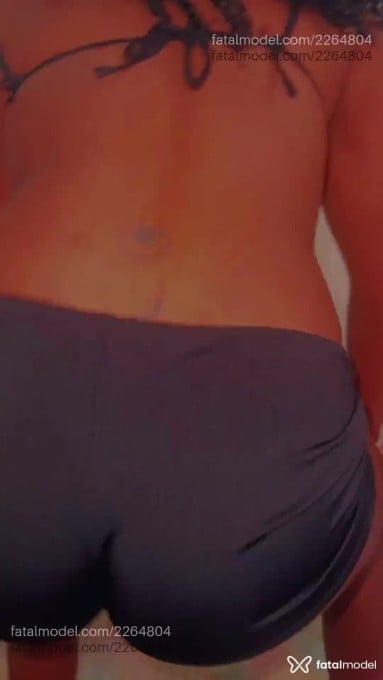 Acompanhante mulher morena (o) de olhos castanhos em Guarapari - Ayana Albuquerque