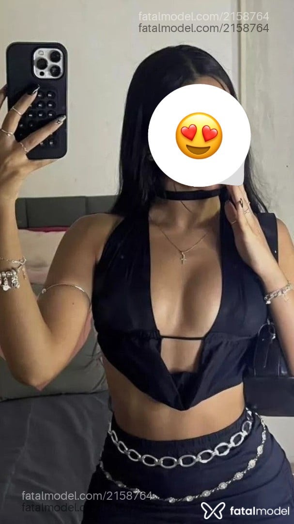 Acompanhante mulher morena (o) de olhos castanhos - Isa Venture