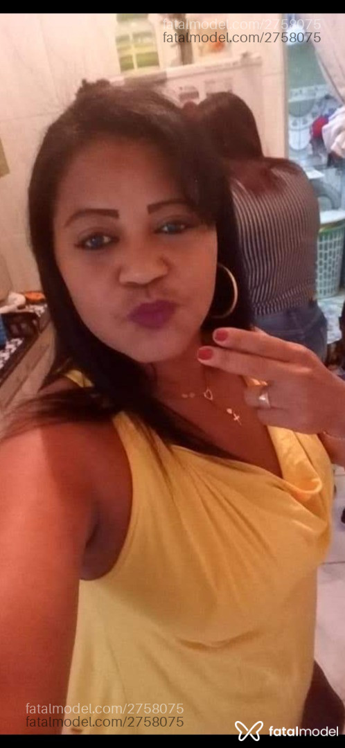 Acompanhante mulher morena (o) de olhos castanhos em Virtual - Selma