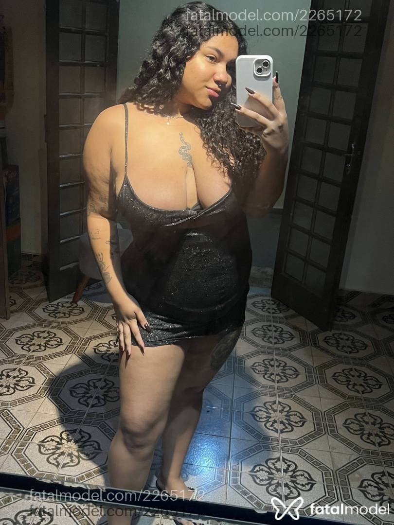 Acompanhante mulher morena (o) de olhos pretos em Uberlândia - Lua
