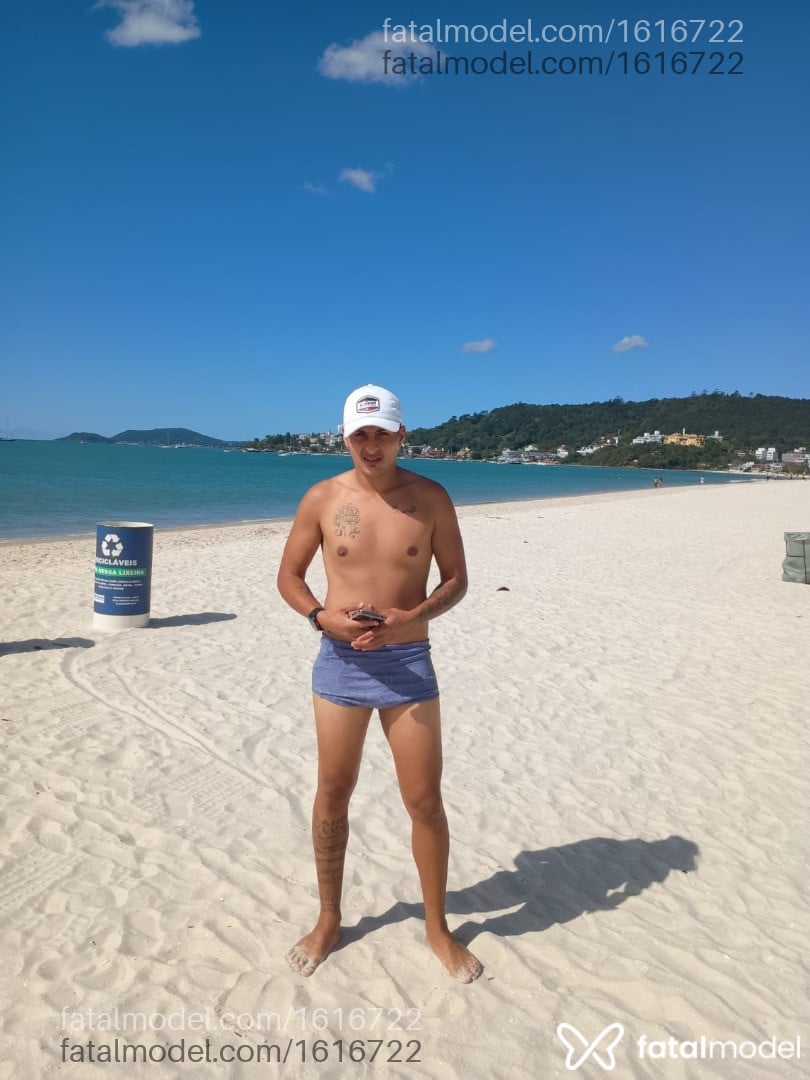 Acompanhante homem com cabelo castanho de olhos castanhos em Florianópolis - Henrique mello
