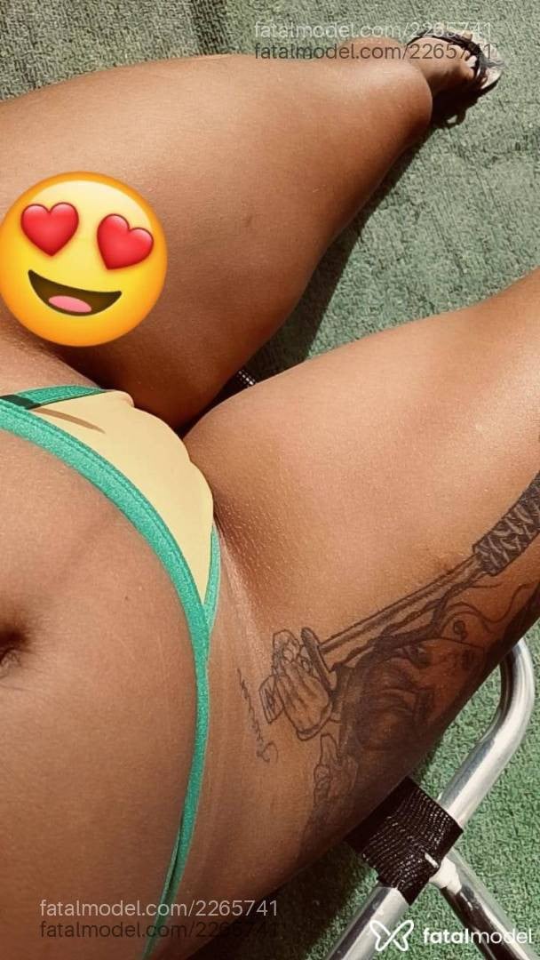 Acompanhante mulher morena (o) de olhos castanhos em Capão da Canoa - Laura Ferraz