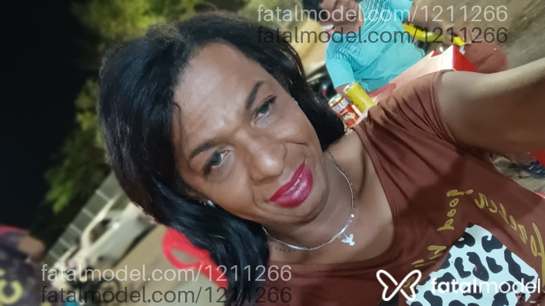 Acompanhante travesti morena (o) de olhos castanhos em Rondonópolis - Aghata Ruby