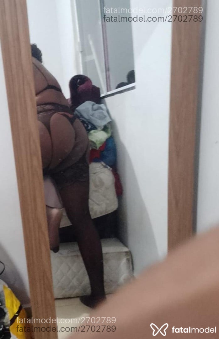 Acompanhante mulher morena (o) de olhos castanhos em Pindamonhangaba - Talita