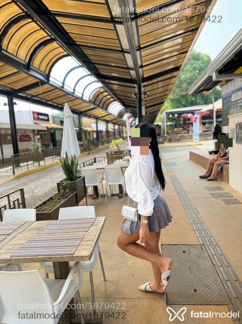 Acompanhante mulher com cabelo castanho de olhos mel em Belo Horizonte - Melissa Angelott