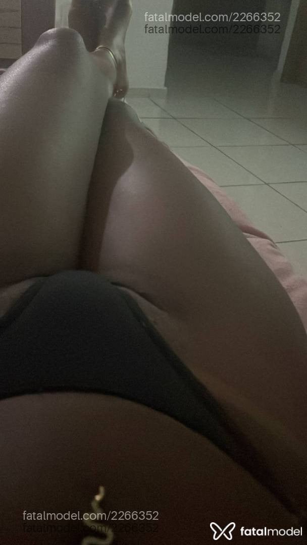 Acompanhante mulher morena (o) de olhos castanhos em Governador Valadares - Julia