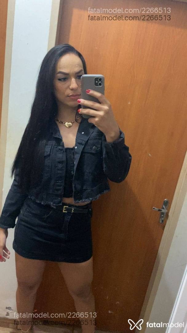 Acompanhante mulher trans morena (o) de olhos castanhos - Musaaa