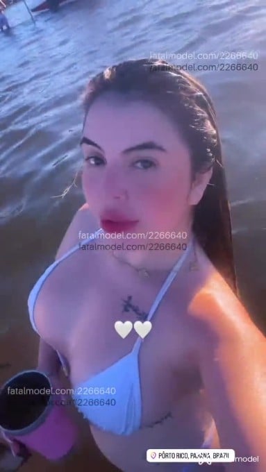Acompanhante mulher com cabelo castanho de olhos castanhos em Ampére - Livia