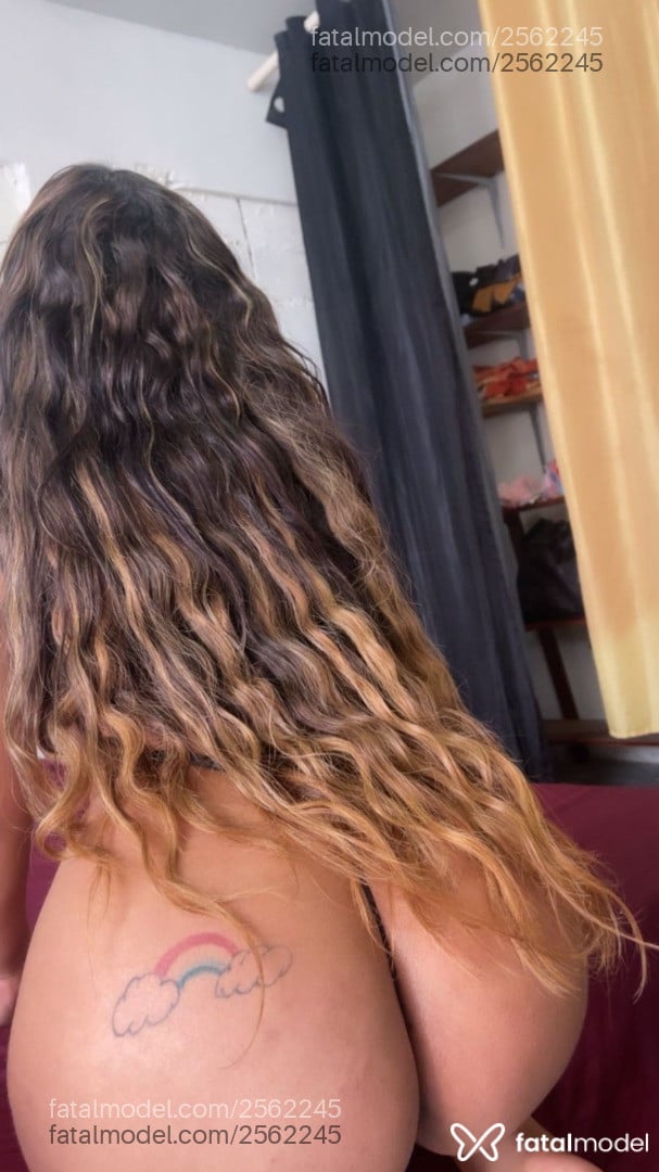 Acompanhante mulher loira (o) de olhos castanhos - Gabrielle Acompanhante mulher loira (o) de olhos castanhos - Gabrielle