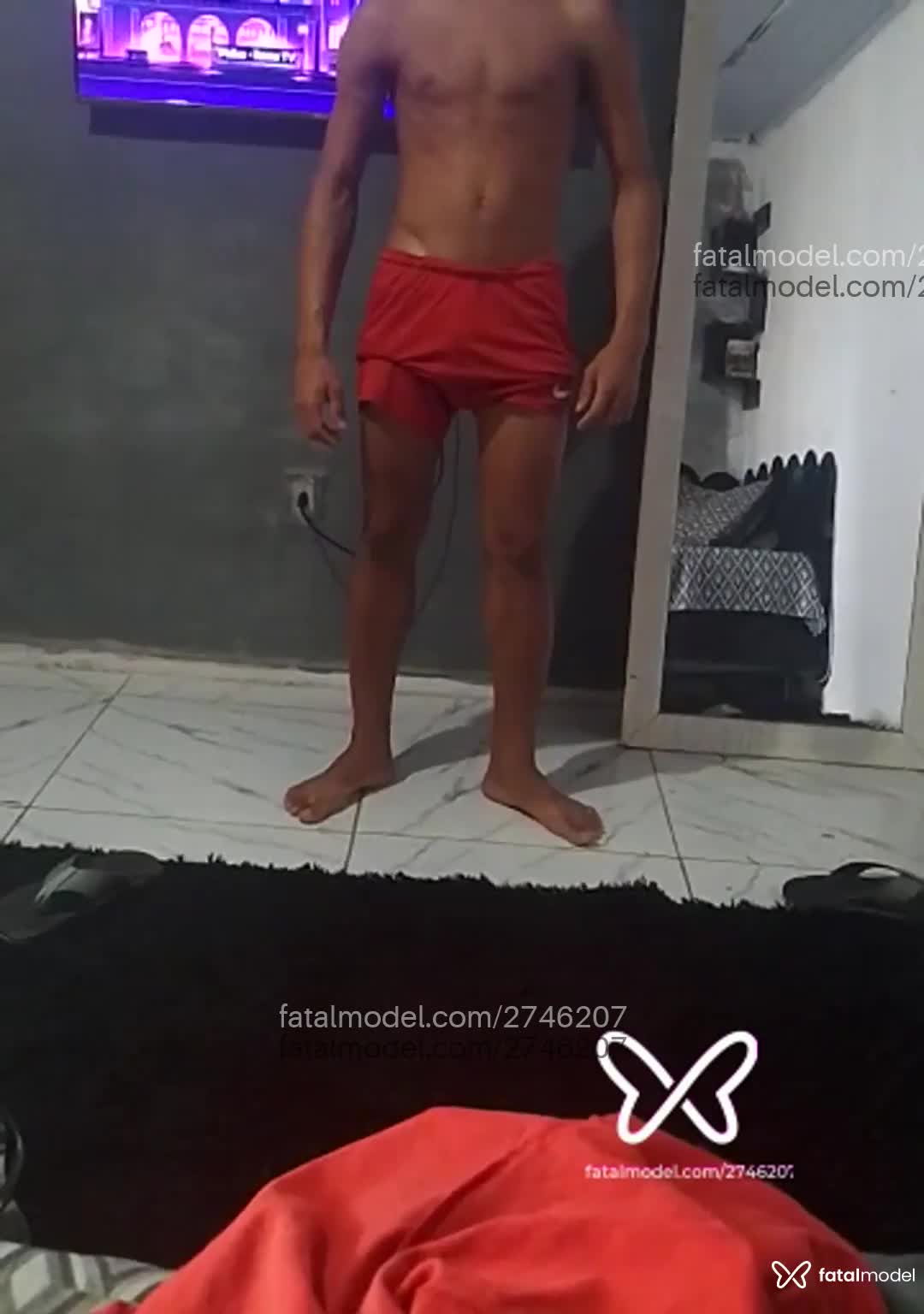 Acompanhante homem com cabelo castanho de olhos castanhos em Rio de Janeiro Acompanhante homem com cabelo castanho de olhos castanhos em Rio de Janeiro - Mano Yuri