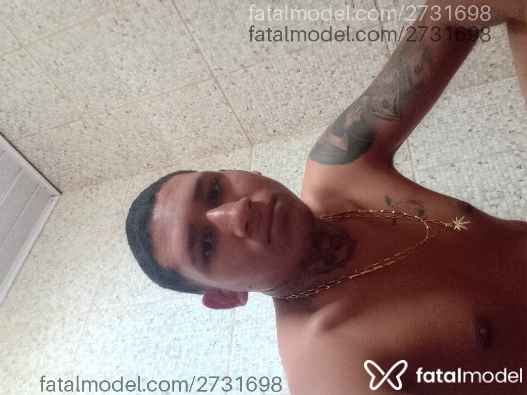 Acompanhante homem com cabelo grisalho de olhos mel em Boa Esperança - Gustavinho Silva