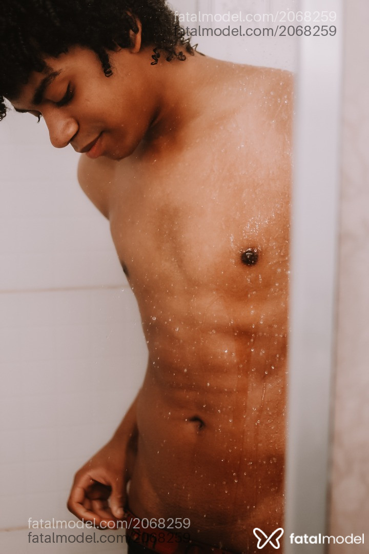Acompanhante homem morena (o) de olhos pretos em Porto Alegre - Gael Cortez