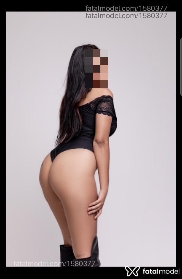 Acompanhante mulher morena (o) de olhos pretos em Uberlândia - Allana Braga