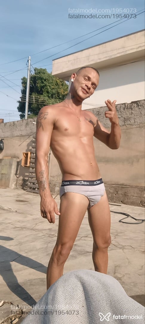 Acompanhante homem loira (o) de olhos mel em Belo Horizonte - Lorinfavela