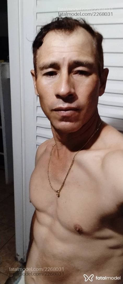Acompanhante homem loira (o) de olhos azuis em Londrina - Oliver