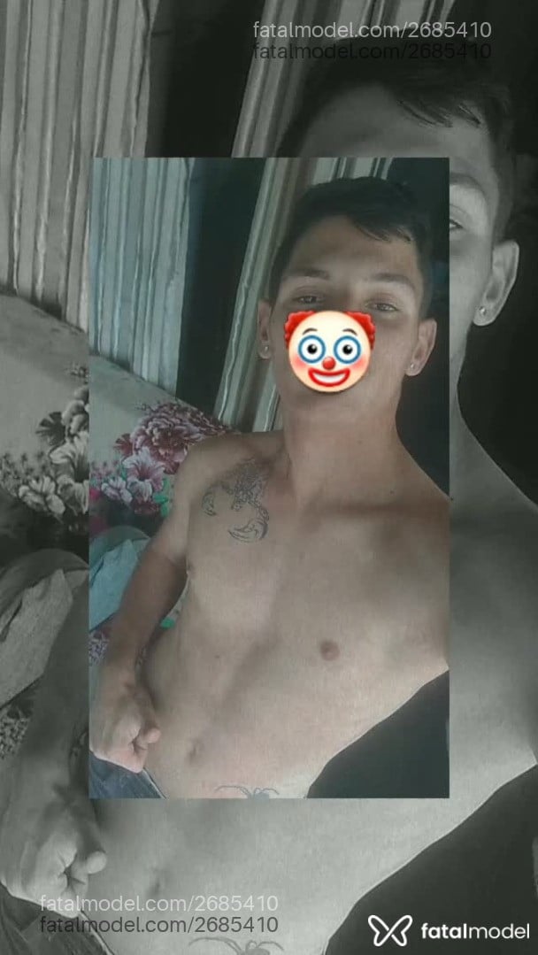Acompanhante homem com cabelo castanho de olhos castanhos em Marau Acompanhante homem com cabelo castanho de olhos castanhos em Marau - Matheus