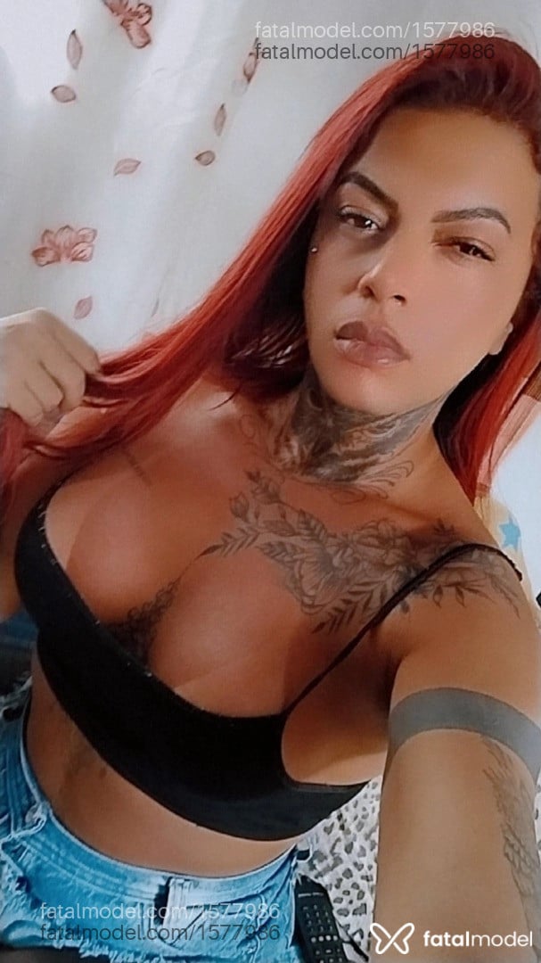 Acompanhante homem trans morena (o) de olhos castanhos em Sarzedo - Lala
