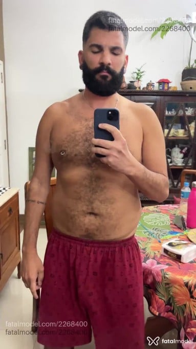 Acompanhante homem morena (o) de olhos pretos em Virtual Acompanhante homem morena (o) de olhos pretos em Virtual - Barbudoleitador