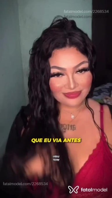 Acompanhante mulher morena (o) de olhos castanhos em Curitiba - Vitoria