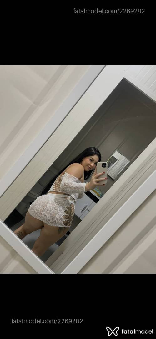 Acompanhante mulher morena (o) de olhos castanhos - Yasmin