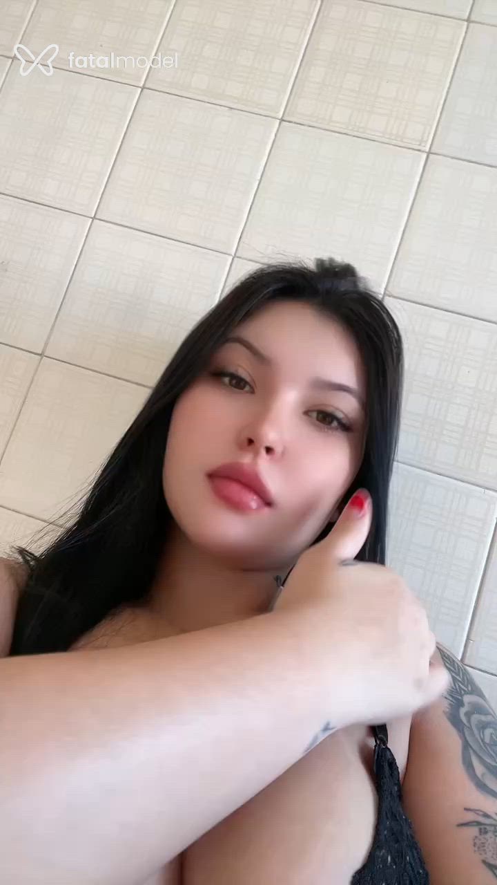 Acompanhante mulher morena (o) de olhos castanhos - Yasmin Acompanhante mulher morena (o) de olhos castanhos - Yasmin