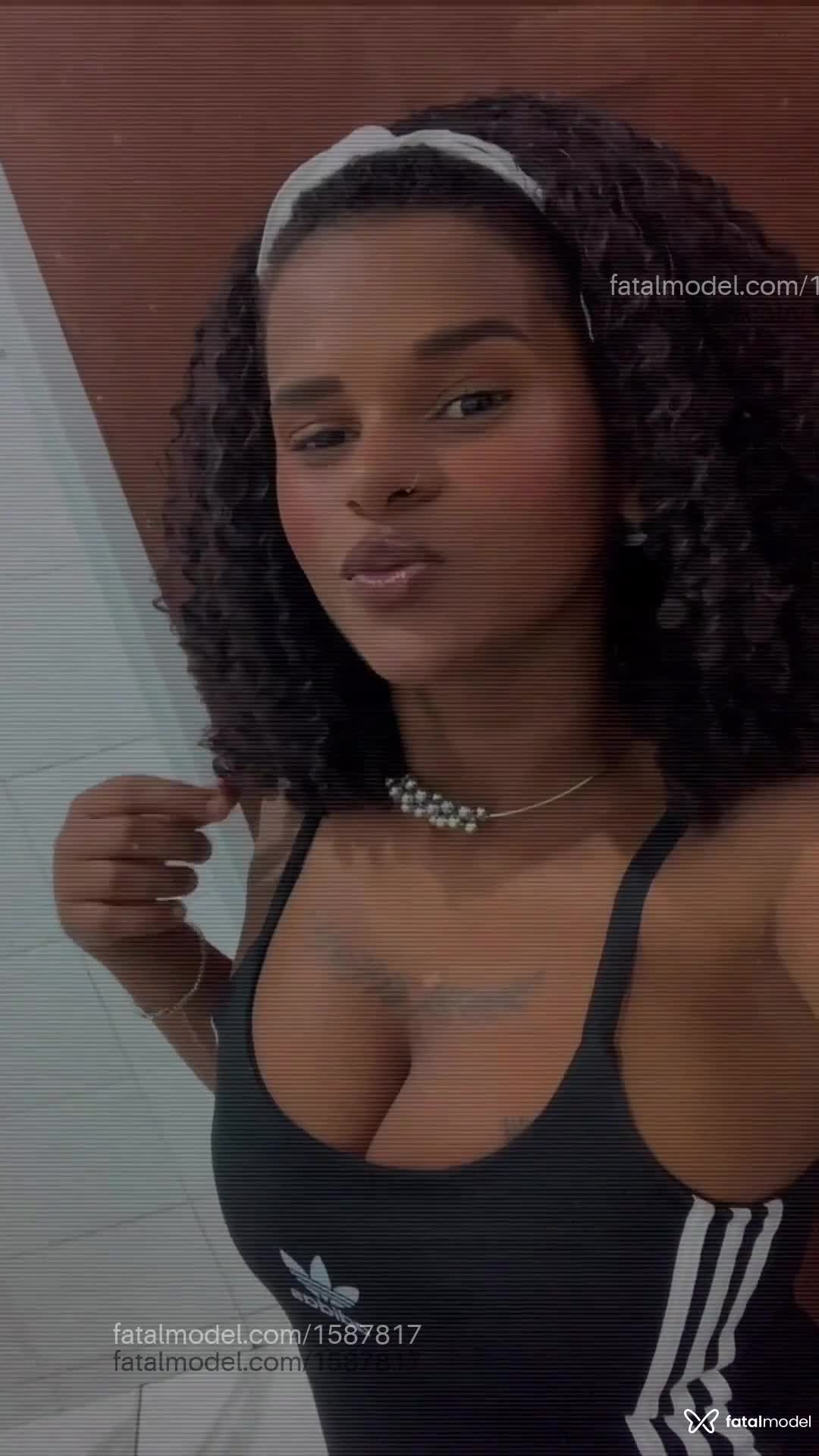 Acompanhante mulher com cabelo castanho de olhos castanhos em Rio das Ostras - Rayssa