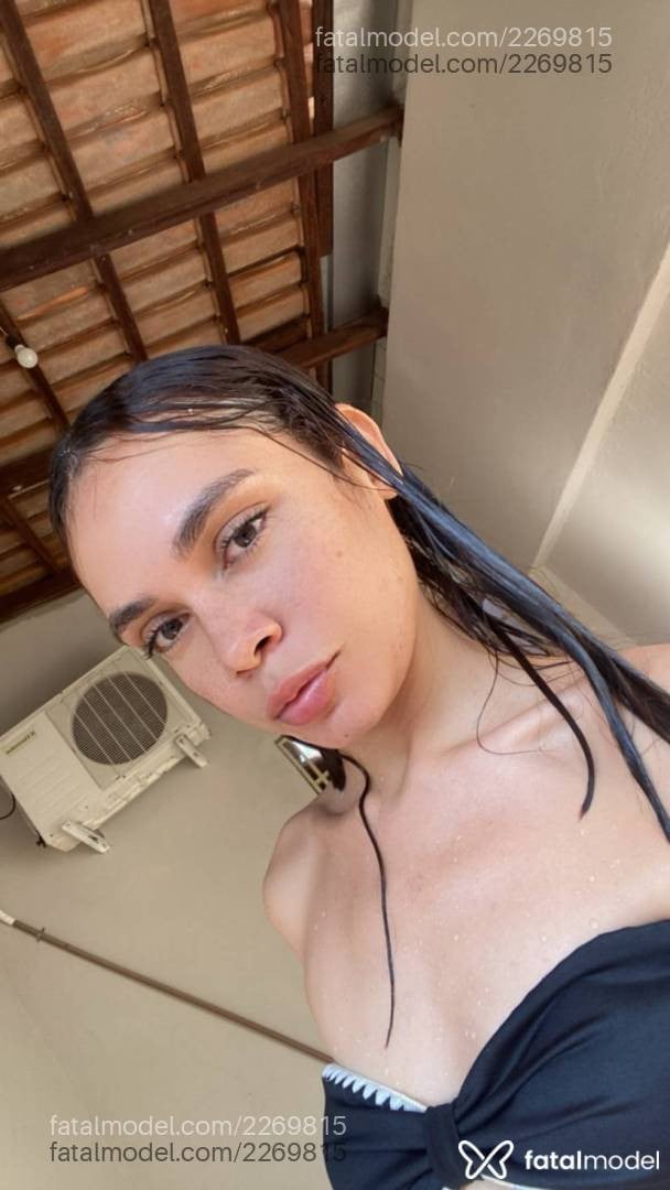 Acompanhante mulher com cabelo castanho de olhos castanhos - Ana
