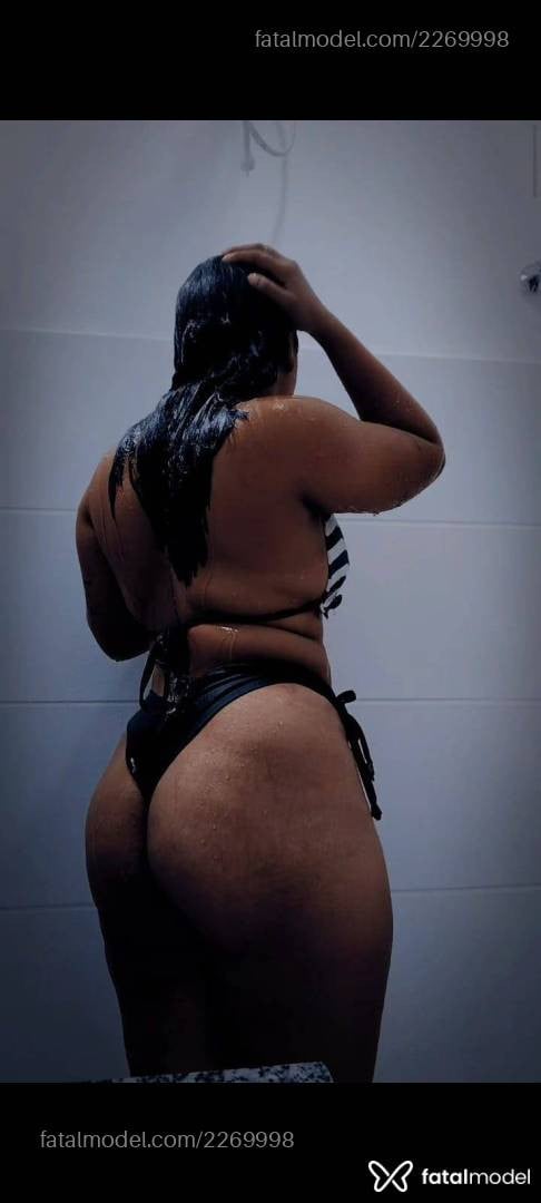 Acompanhante mulher morena (o) de olhos castanhos - Lorena